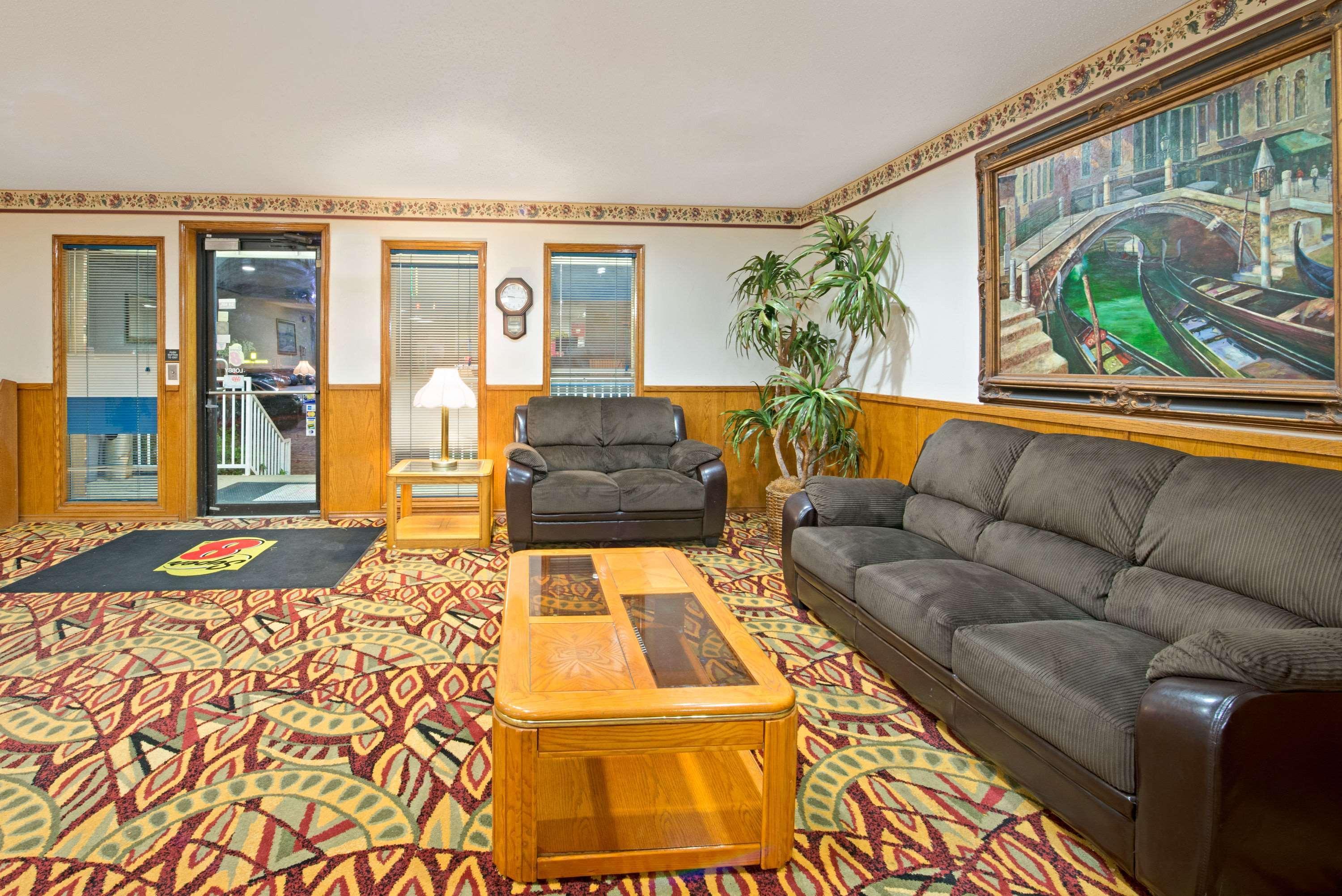 Super 8 By Wyndham Plano/Dallas Area Bagian luar foto